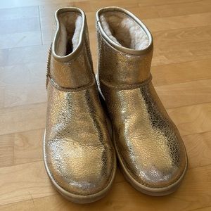 Gold Uggs!